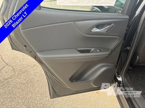 New 2026 Chevrolet Blazer LT w/ Convenience Package FWD image 28