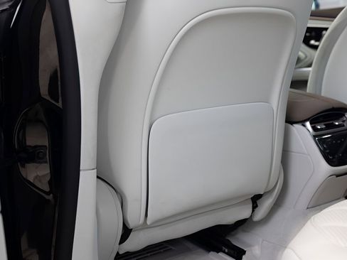 Used 2022 Mercedes-Benz EQS 580 4MATIC Sedan w/ Pinnacle Trim Package image 59