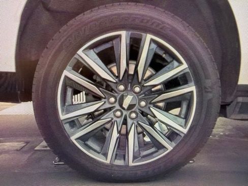 Used 2021 Cadillac Escalade ESV Sport w/ Driver Assist Tech Package AWD/4WD image 8