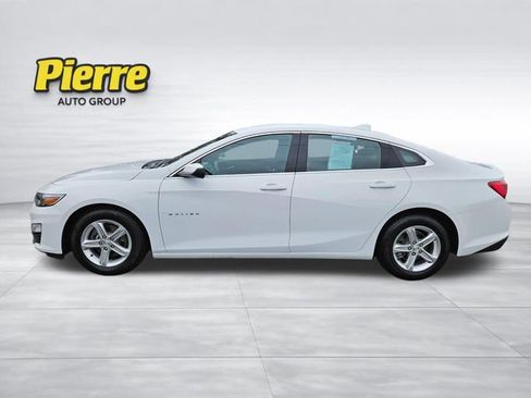 Used 2023 Chevrolet Malibu LT FWD image 2