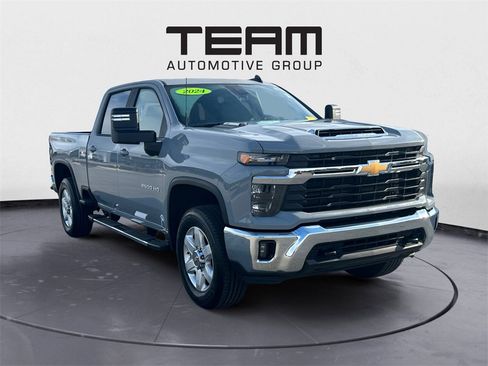 Used 2024 Chevrolet Silverado 2500 LT w/ Convenience Package image 1