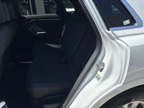 New 2025 Audi Q3 2.0T Premium image 14
