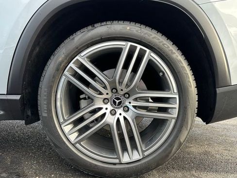 New 2026 Mercedes-Benz GLS 450 4MATIC image 11