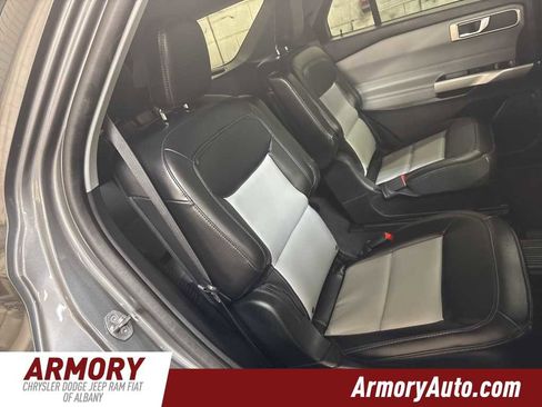 Used 2023 Ford Explorer XLT w/ Equipment Group 202A image 30