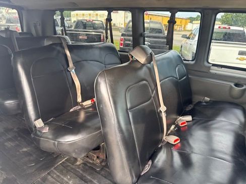 Used 2008 Chevrolet Express 3500 Extended Passenger w/ LT Preferred Equipment Group image 15