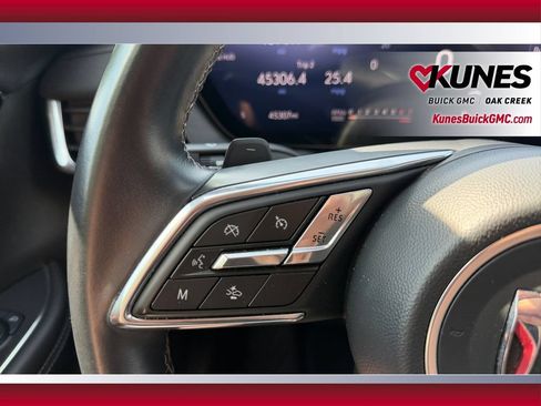 Used 2024 Buick Envision Preferred AWD/4WD image 17