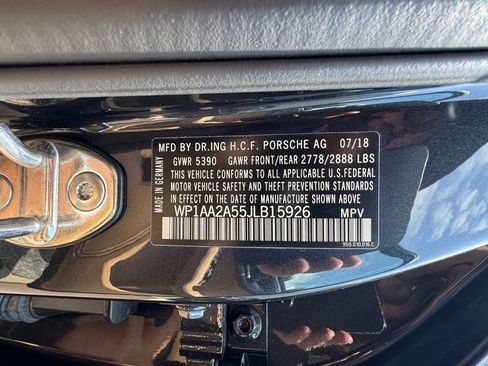 Used 2018 Porsche Macan Sport Edition AWD/4WD image 38