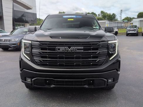 Used 2024 GMC Sierra 1500 Elevation w/ LPO, Elevation Black Package AWD/4WD image 2