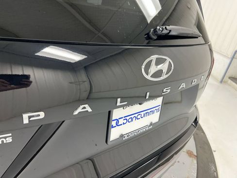 Used 2023 Hyundai Palisade Limited w/ Cargo Package AWD/4WD image 28