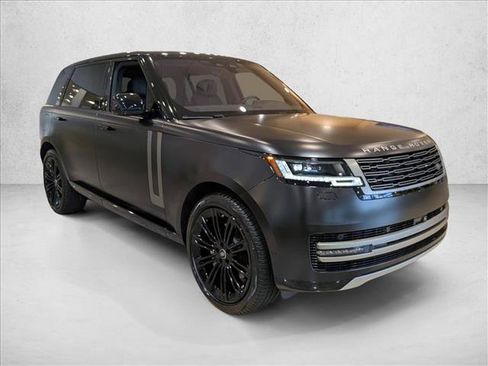 Used 2023 Land Rover Range Rover Long Wheelbase SE AWD/4WD image 3