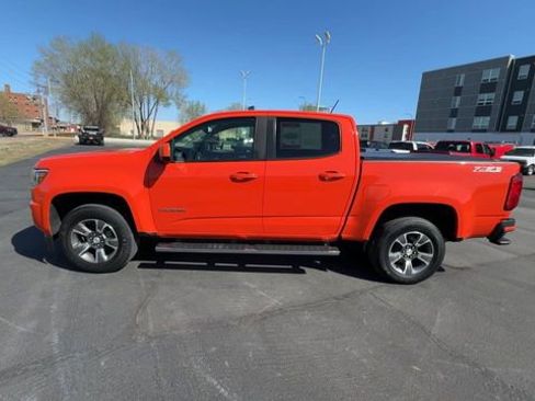Used 2019 Chevrolet Colorado Z71 AWD/4WD image 5