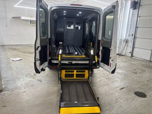 Used 2017 Ford Transit 150 148 Medium Roof RWD image 16