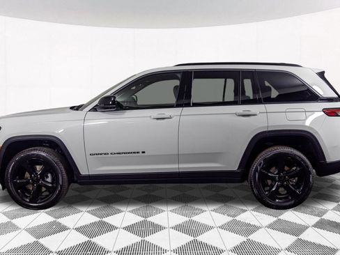 New 2026 Jeep Grand Cherokee Limited w/ Limited Altitude Package AWD/4WD image 20