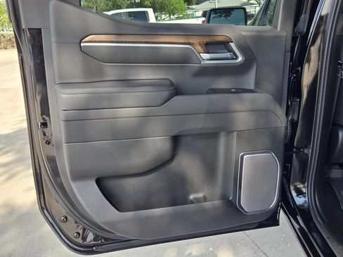 Certified 2026 Chevrolet Silverado 1500 High Country w/ High Country Premium Package AWD/4WD image 22
