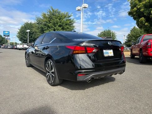Used 2021 Nissan Altima 2.5 SR FWD image 3