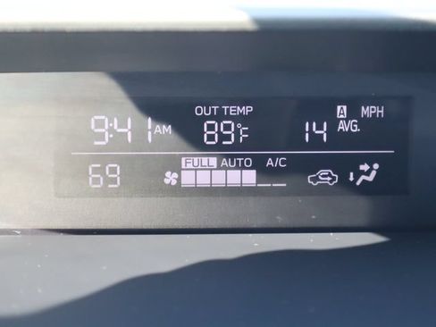 Used 2021 Subaru Crosstrek 2.0i Premium AWD/4WD image 23