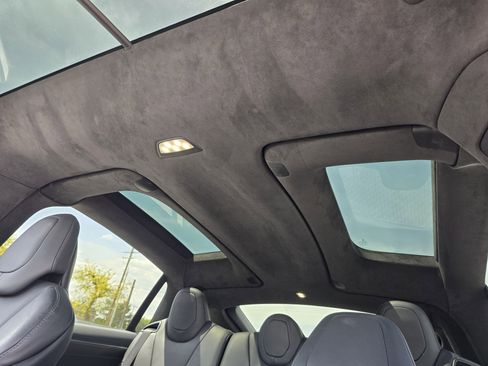 Used 2017 Tesla Model X 100D image 4