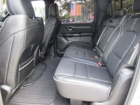 Used 2022 RAM 1500 Limited AWD/4WD image 35