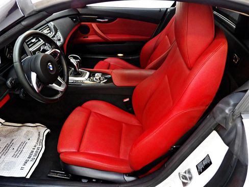 Used 2016 BMW Z4 sDrive28i image 8