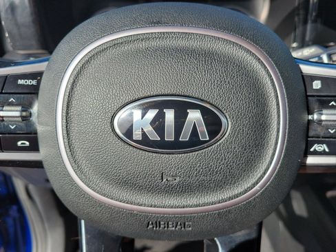 Used 2021 Kia Sorento S image 10