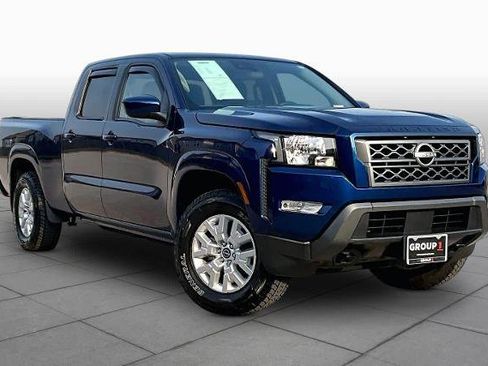 Certified 2023 Nissan Frontier SV w/ Technology Package AWD/4WD image 3
