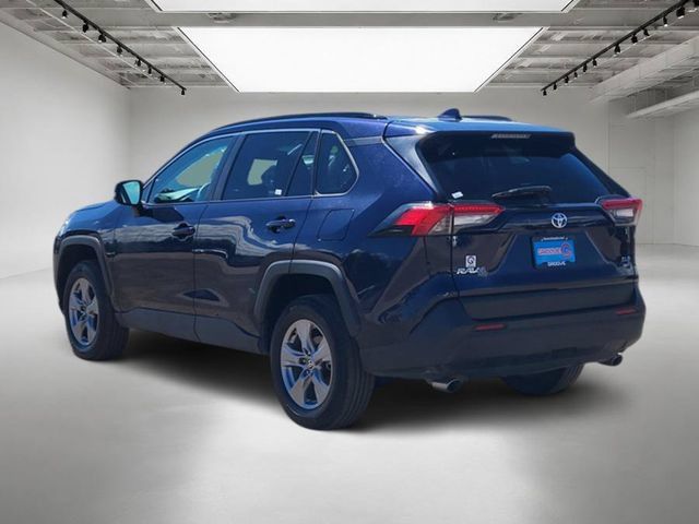 Used 2025 Toyota RAV4 XLE AWD/4WD image 3