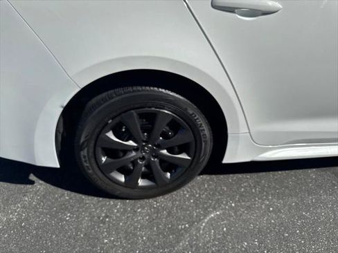 Certified 2024 Toyota Corolla LE FWD image 22