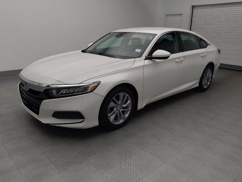 Used 2018 Honda Accord LX image 2