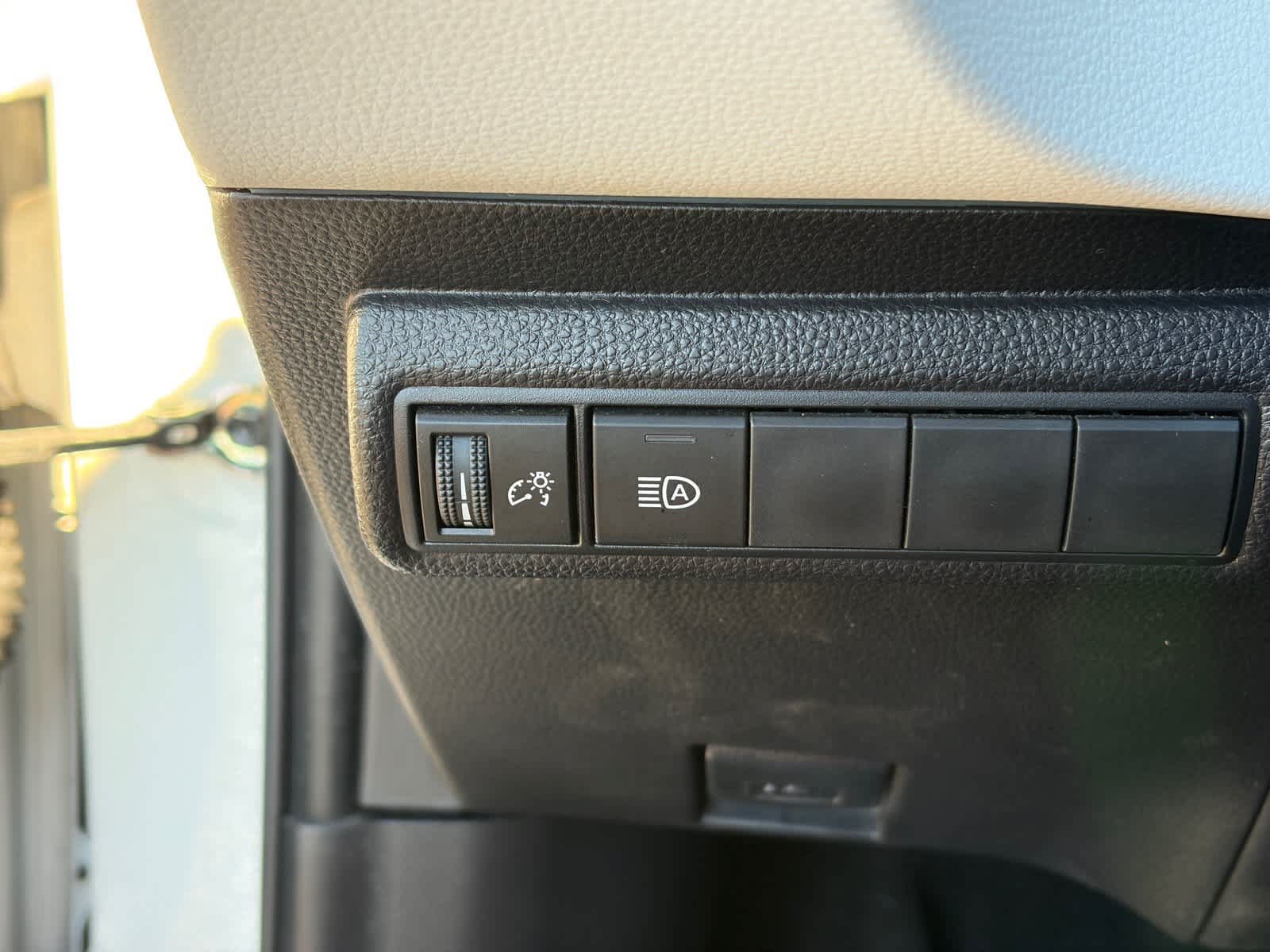 Used 2022 Toyota Corolla SE FWD image 20