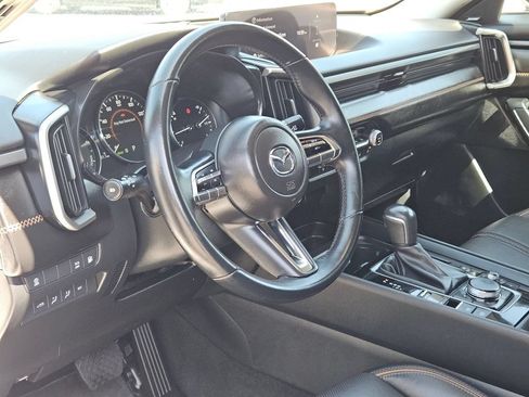 Used 2025 MAZDA CX-50 AWD 2.5 Hybrid w/ Premium Pkg image 13