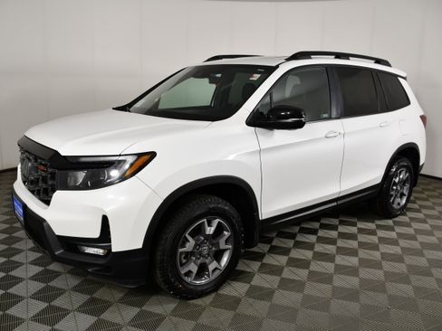 Certified 2022 Honda Passport TrailSport image 10