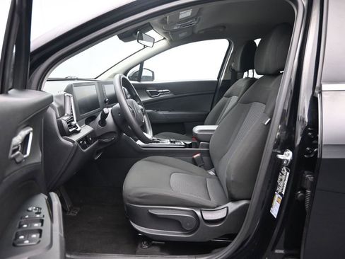 Used 2025 Kia Sportage LX AWD/4WD image 24