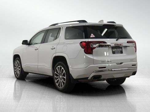 Used 2023 GMC Acadia Denali w/ Denali Technology Package image 3
