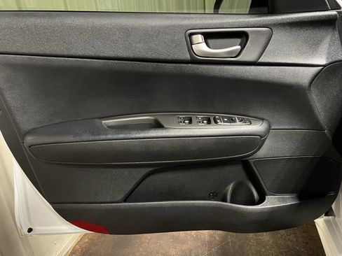 Used 2019 Kia Optima LX image 12