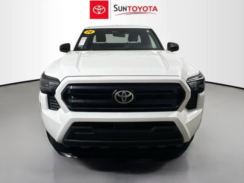 Used 2024 Toyota Tacoma SR image 10