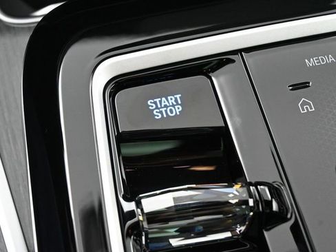 New 2026 BMW i7 eDrive50 w/ Premium Package image 7