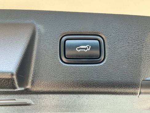 Used 2022 Kia Telluride EX w/ EX Premium Package FWD image 6