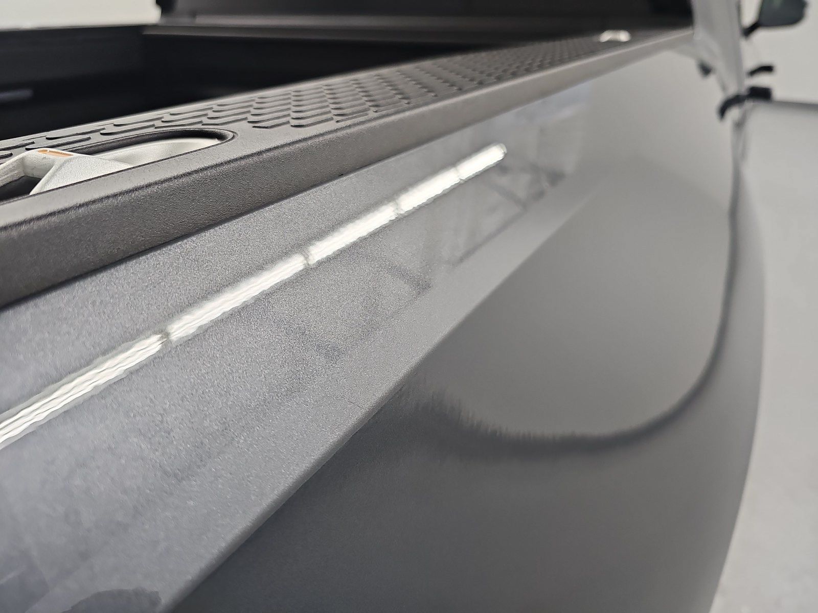 Used 2022 Rivian R1T Launch Edition AWD/4WD image 33