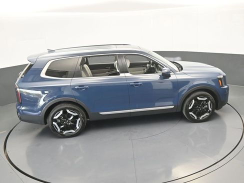 Used 2025 Kia Telluride EX w/ EX Captain's Chair Package image 58