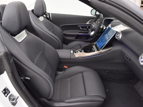 New 2026 Mercedes-Benz SL 43 AMG image 17