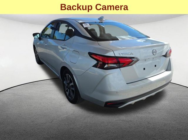 Used 2025 Nissan Versa SV FWD image 10