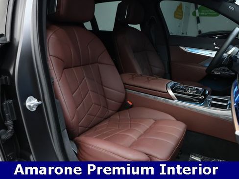 Used 2025 BMW 760i xDrive w/ Executive Package image 18