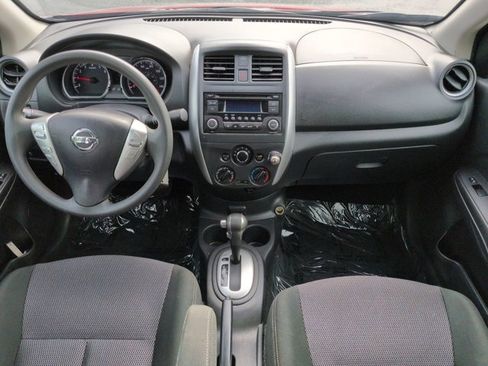 Certified 2017 Nissan Versa SV FWD image 14