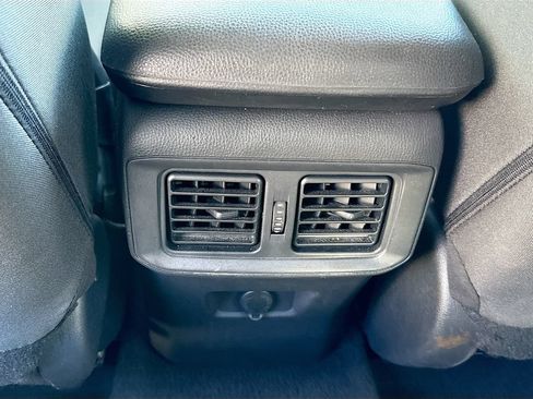 Used 2025 Toyota RAV4 LE AWD/4WD image 26