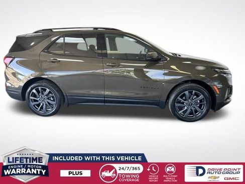 Used 2023 Chevrolet Equinox RS AWD/4WD image 2