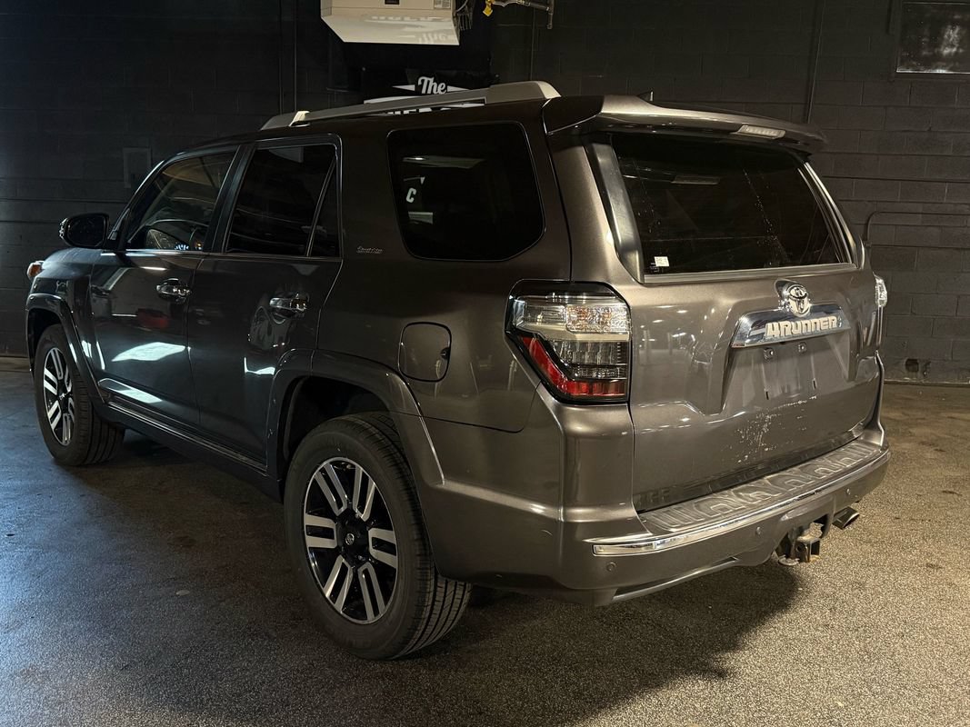 Used 2019 Toyota 4Runner Limited AWD/4WD image 3