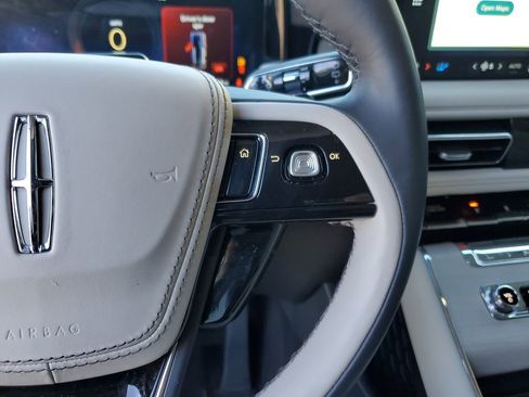 Certified 2025 Lincoln Aviator Reserve w/ Illumination Package image 26