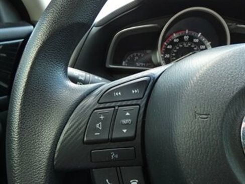 Used 2015 MAZDA MAZDA3 i Sport FWD image 24