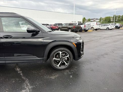 Used 2022 Chevrolet TrailBlazer RS AWD/4WD image 2