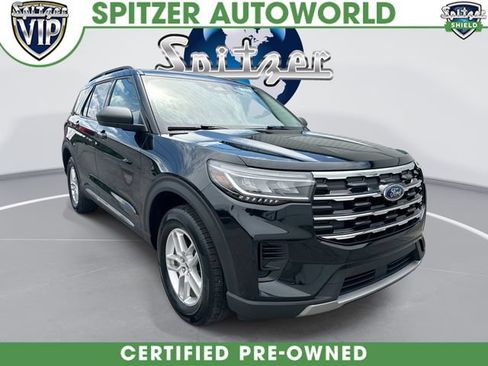 Used 2025 Ford Explorer Active AWD/4WD image 1